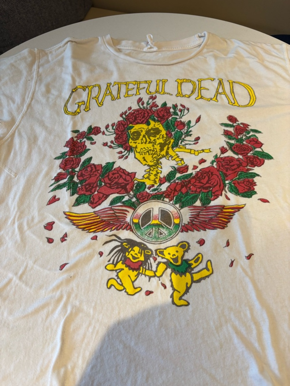 Grateful Dead White Tee with Yellow Skull, Red Roses & Green Leaves